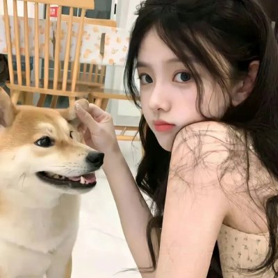 她与她的自画像